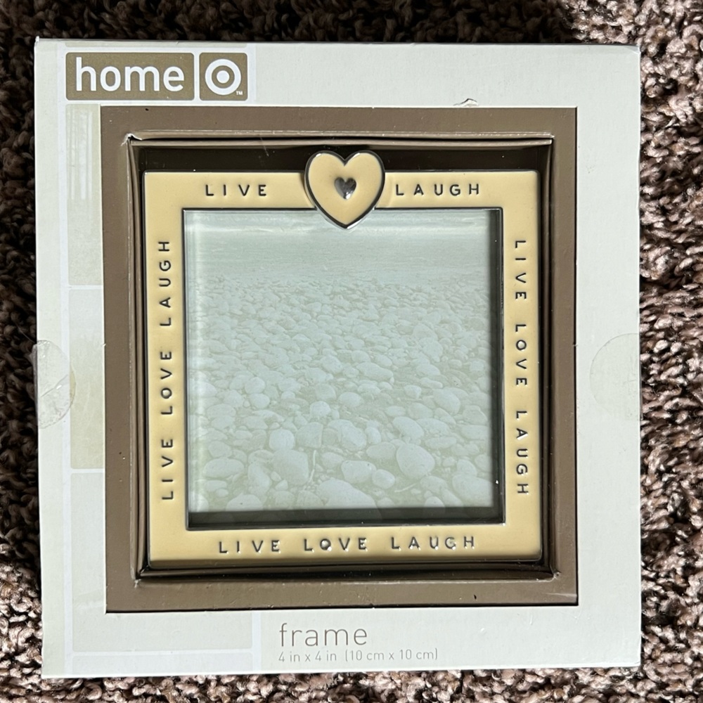 New Live Love Laugh 4x4 frame…💛